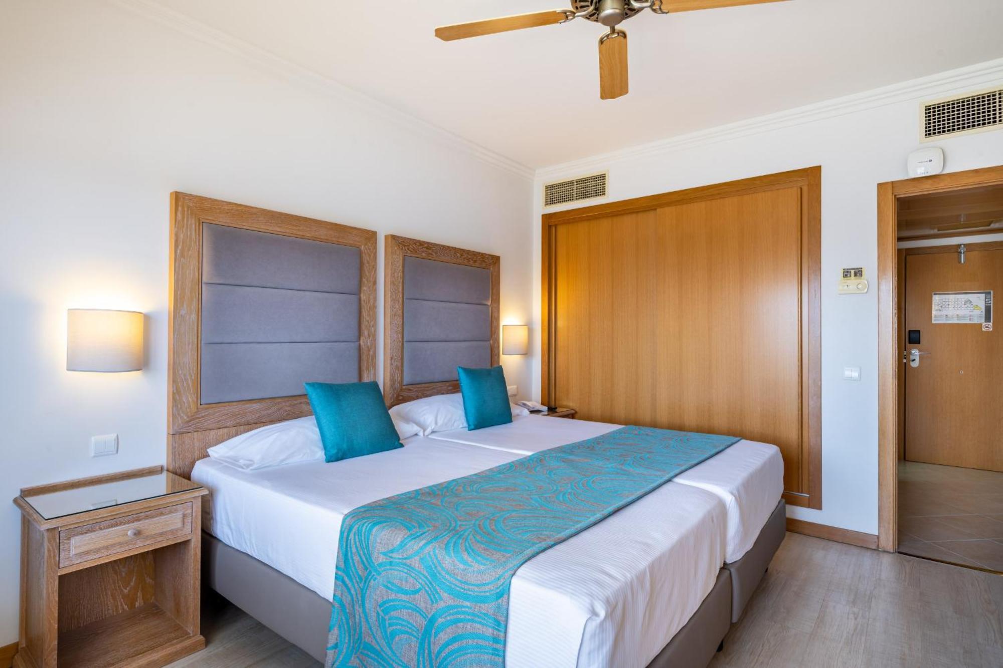 3Hb Guarana Hotel Albufeira Room photo